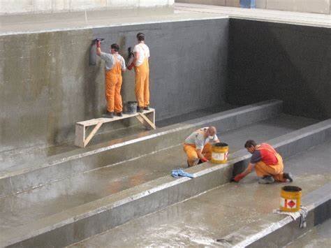 Как защитить бетон от влаги